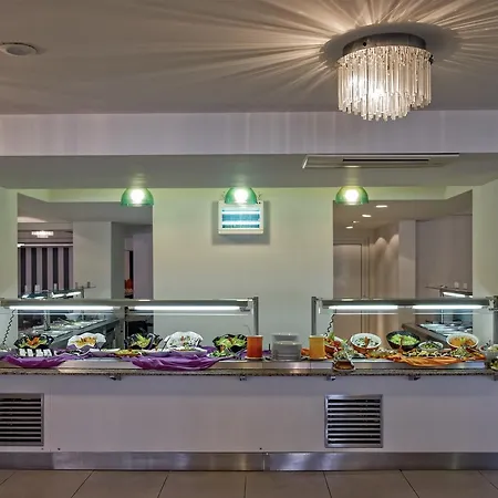 Hotel Lagomandra Beach Hotel