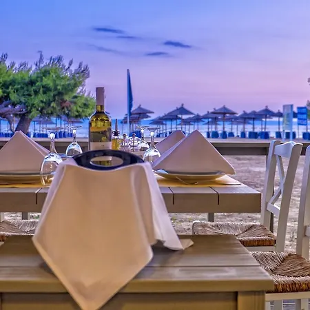 Lagomandra Beach Hotel Hotel 4*