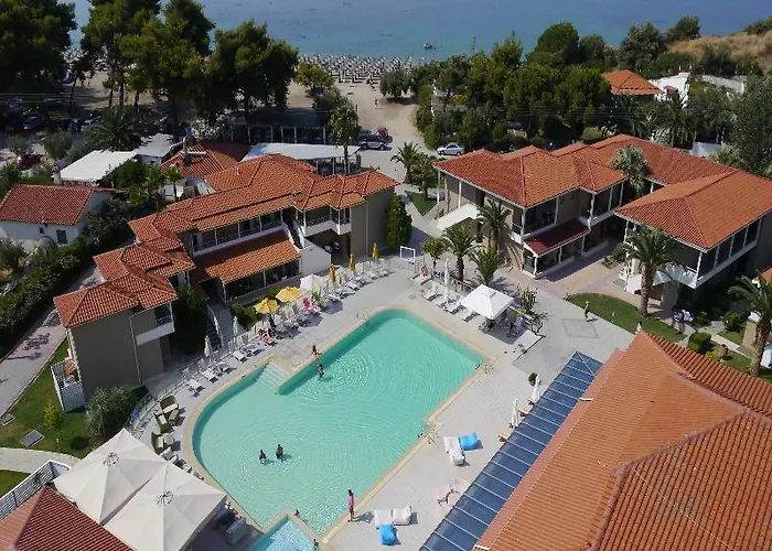 ホテル Lagomandra Beach Hotel ラゴマンドラ