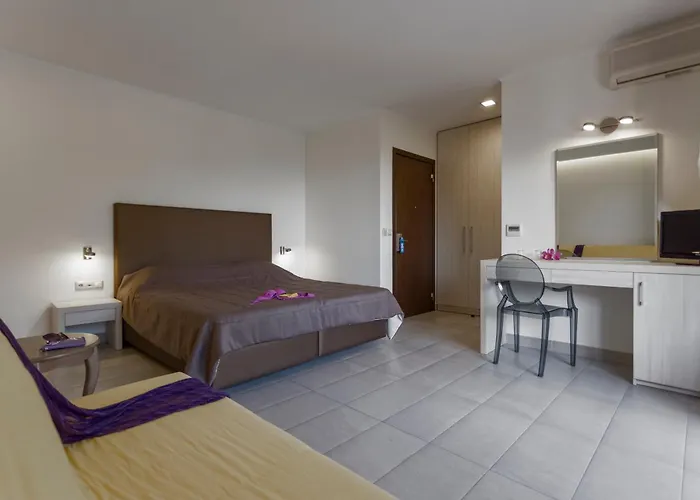 ホテル Lagomandra Beach Hotel
