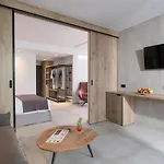 Lagomandra Beach Hotel Hotel
