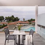 Lagomandra Beach Hotel