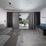 Lagomandra Beach Hotel Hotel 4*