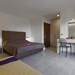 Hotel Lagomandra Beach Hotel