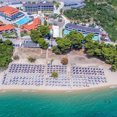 Lagomandra Beach Hotel 4*
