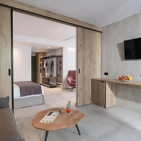 Lagomandra Beach Hotel Hotel