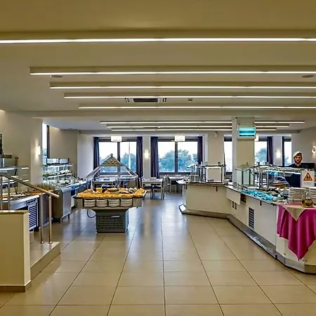 Lagomandra Beach Hotel Szálloda 4*