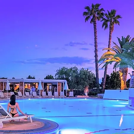 Lagomandra Beach Hotel 4* Lagómandra