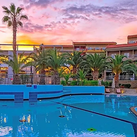 Lagomandra Beach Hotel