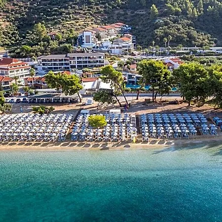 Lagomandra Beach Hotel