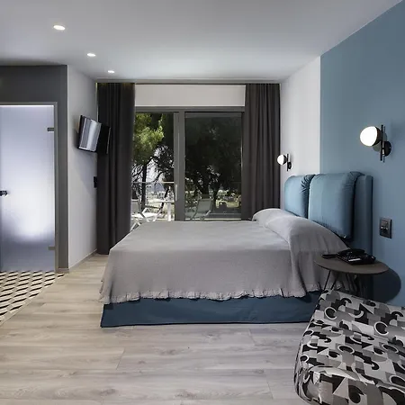 Lagomandra Beach Hotel Отель