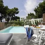 Hotel Lagomandra Beach Hotel 4*