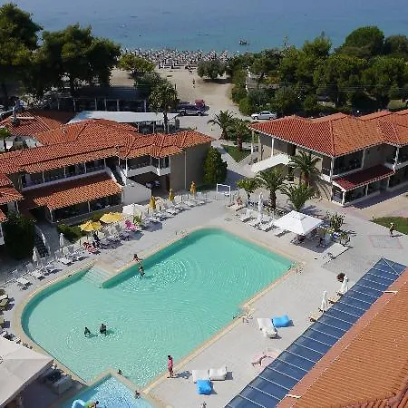 Lagomandra Beach Hotel