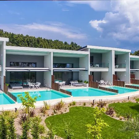 Lagomandra Beach Hotel Hotel 4*