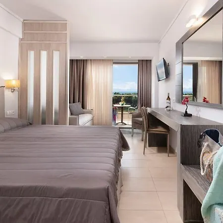 酒店 Lagomandra Beach Hotel 拉戈曼德拉