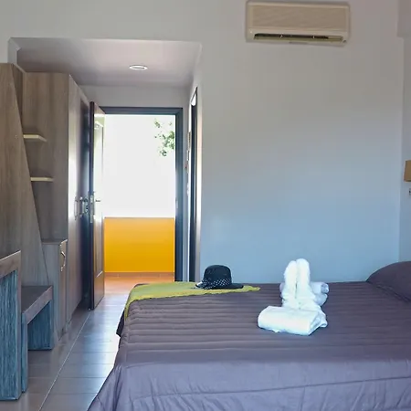 Lagomandra Beach Hotel 酒店 拉戈曼德拉