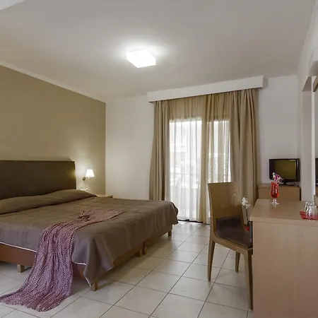 Lagomandra Beach Hotel 4*