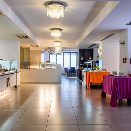 Lagomandra Beach Hotel 4* Lagomandra