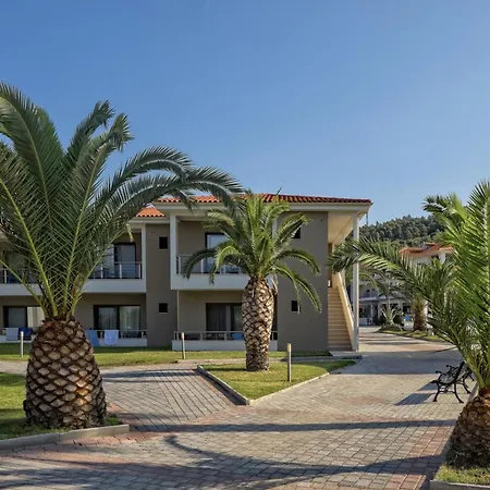 Lagomandra Beach Hotel 酒店 4*