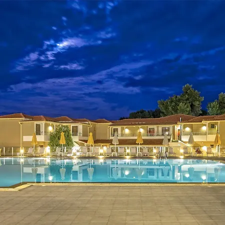 Lagomandra Beach Hotel