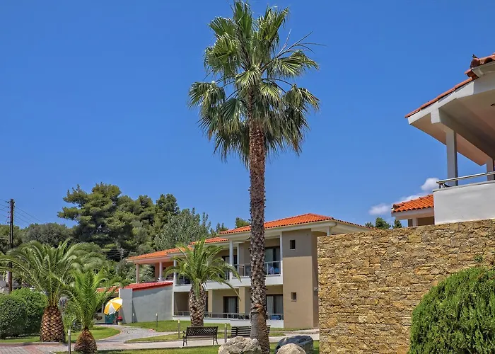 Lagomandra Beach Hotel Lagomandra