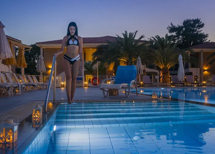 Lagomandra Beach Hotel