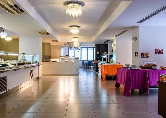 Lagomandra Beach Hotel 4* Lagomandra