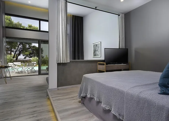 Lagomandra Beach Hotel Hotel Lagomandra