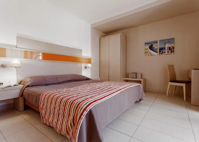 Lagomandra Beach Hotel Lagomandra